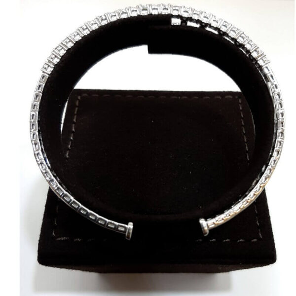 Diamond Bangle for Female of 22.35 Grams - Image 3