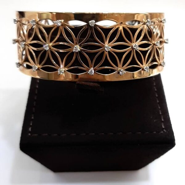 Diamond Bangle for Female of 18.44 Grams - Image 3