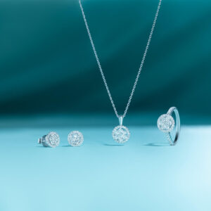 Diamond Necklace Earring and Ring in 18K White Gold HS0007